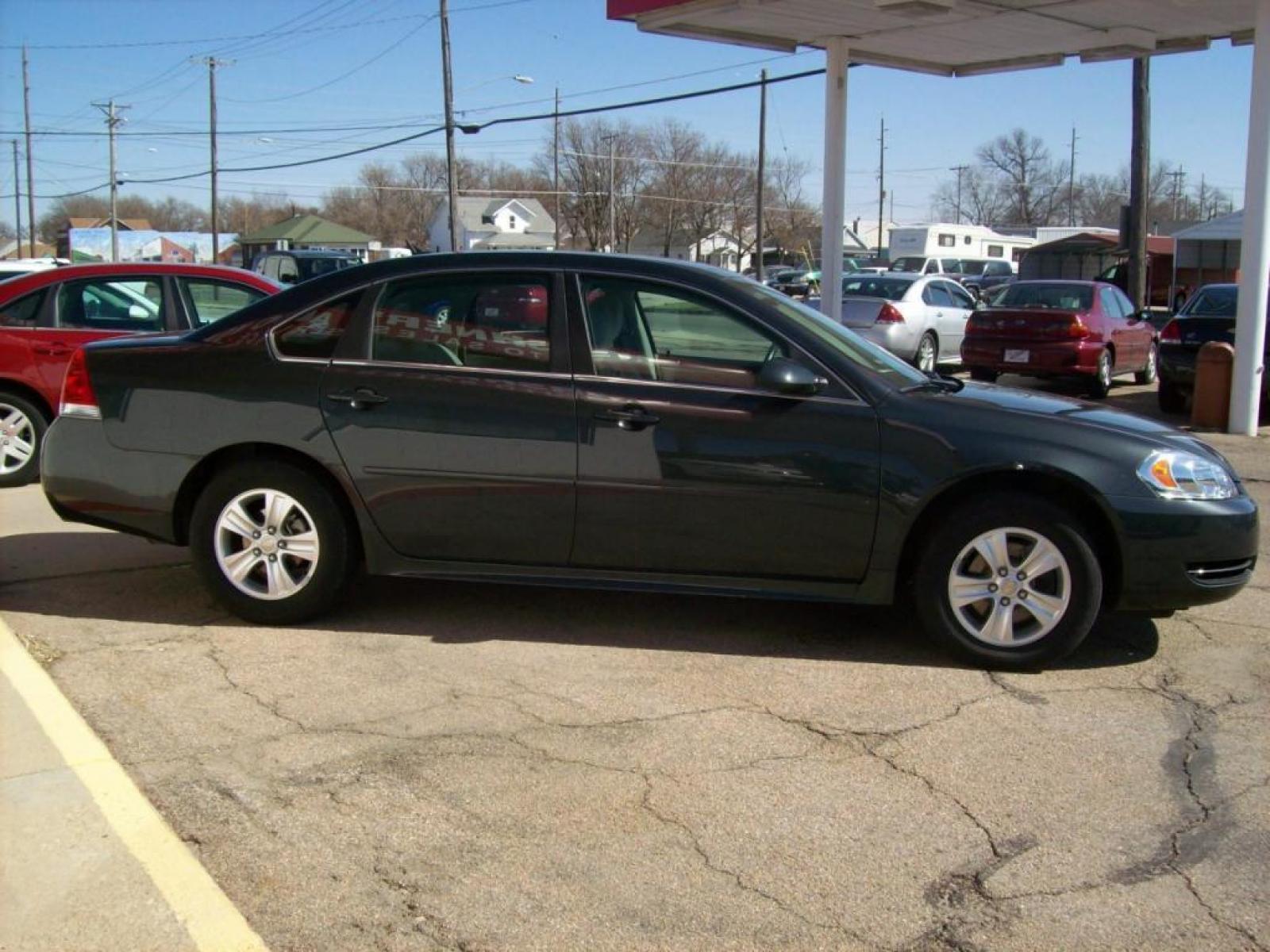 2014 Charcoal /Light Grey Chevrolet Impala LS (2G1WA5E3XE1) with an 3.6-Liter V6 Cylinder Engine engine, Automatic transmission, located at 220 West South St., Hastings, NE, 68901, (402) 461-3161, 40.582653, -98.383919 - Photo #7
