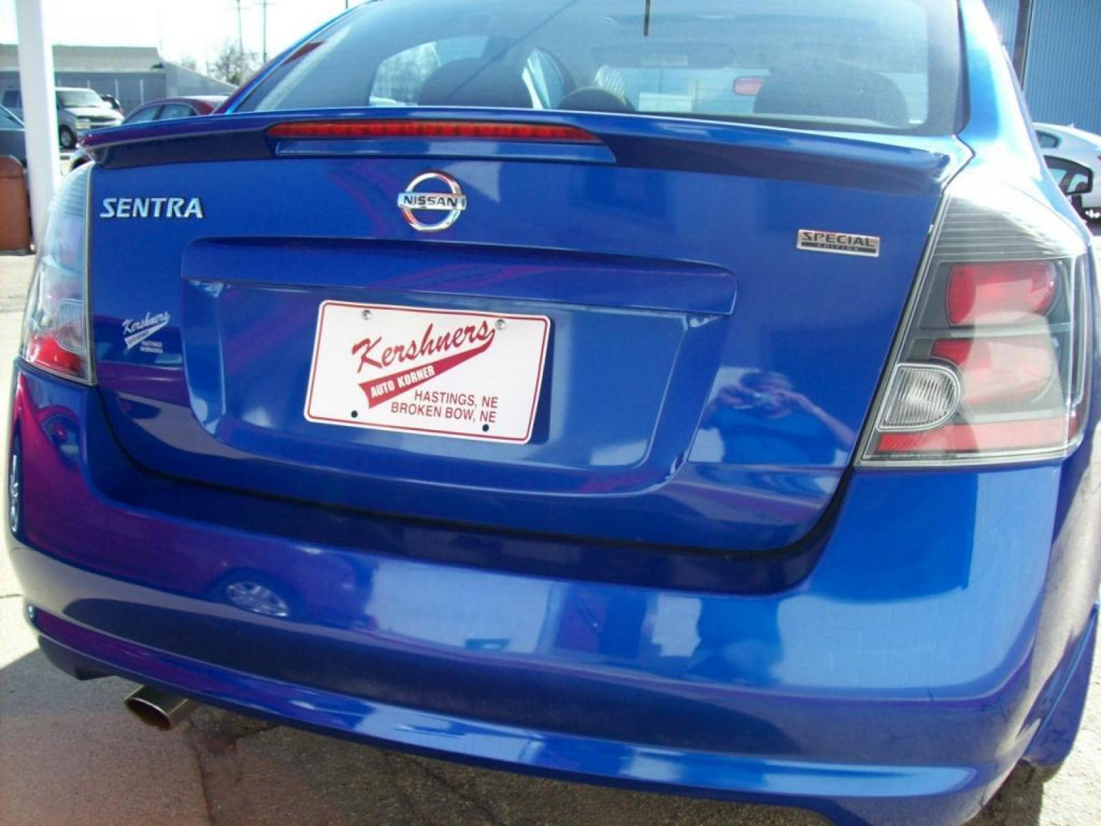 2011 Blue /Gray Nissan Sentra 2.0; 2.0 S; 2.0 SL; 2.0 SR (3N1AB6AP0BL) with an L4, 2.0L engine, Automatic transmission, located at 220 West South St., Hastings, NE, 68901, (402) 461-3161, 40.582653, -98.383919 - This is a Special Edition! Leather, AM-FM-CD, Navigation System, Satellite Radio - XM, Front Wheel Drive, Cruise Control, Power Windows and Locks, Rear Defrost, Power Driver's Seat, Split Back Seat, Alloy Wheels. - Photo #12