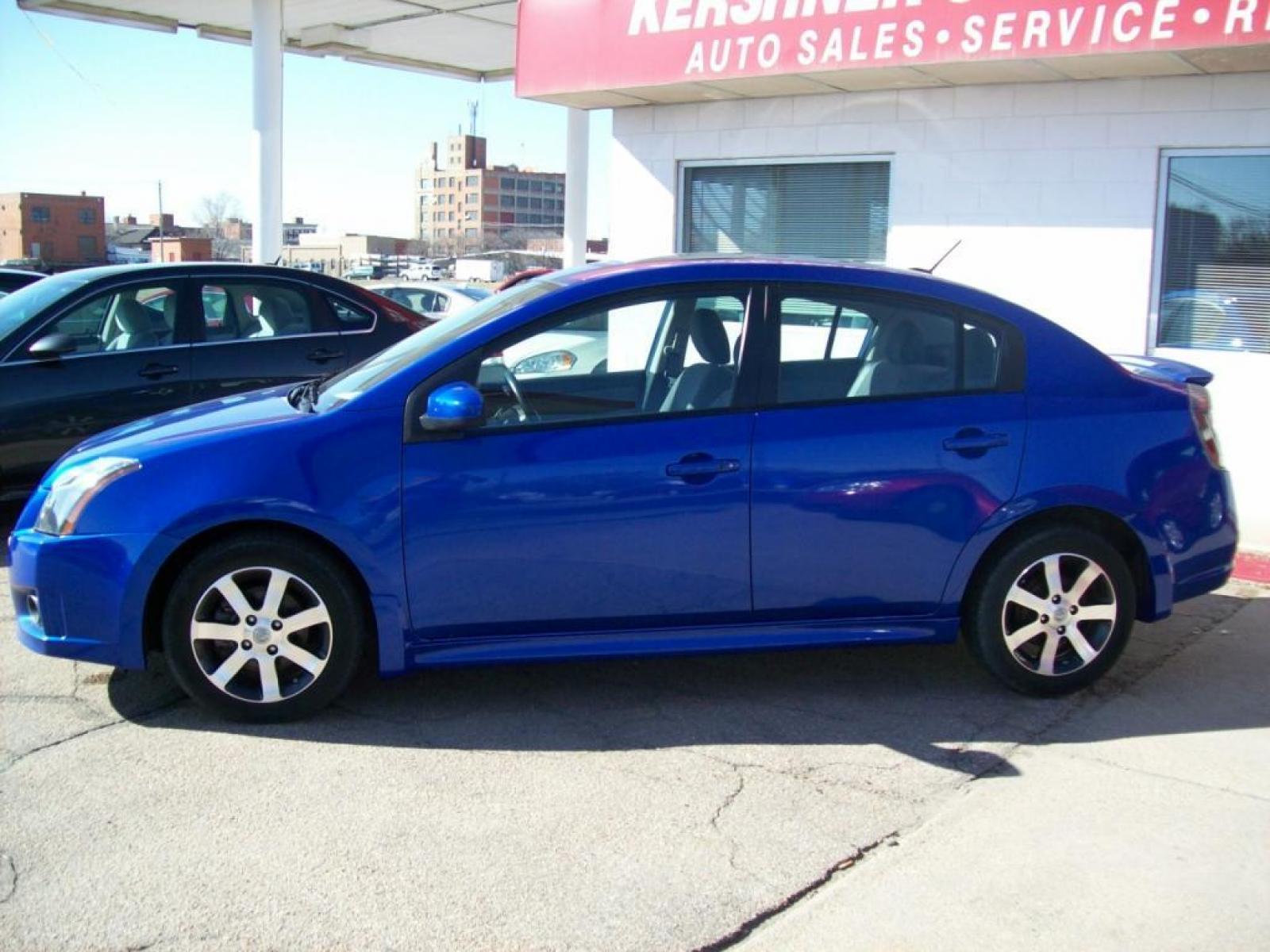 2011 Blue /Gray Nissan Sentra 2.0; 2.0 S; 2.0 SL; 2.0 SR (3N1AB6AP0BL) with an L4, 2.0L engine, Automatic transmission, located at 220 West South St., Hastings, NE, 68901, (402) 461-3161, 40.582653, -98.383919 - This is a Special Edition! Leather, AM-FM-CD, Navigation System, Satellite Radio - XM, Front Wheel Drive, Cruise Control, Power Windows and Locks, Rear Defrost, Power Driver's Seat, Split Back Seat, Alloy Wheels. - Photo #1
