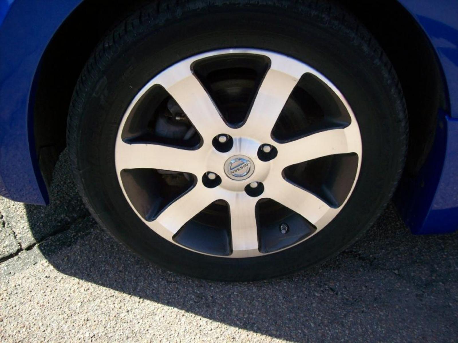 2011 Blue /Gray Nissan Sentra 2.0; 2.0 S; 2.0 SL; 2.0 SR (3N1AB6AP0BL) with an L4, 2.0L engine, Automatic transmission, located at 220 West South St., Hastings, NE, 68901, (402) 461-3161, 40.582653, -98.383919 - This is a Special Edition! Leather, AM-FM-CD, Navigation System, Satellite Radio - XM, Front Wheel Drive, Cruise Control, Power Windows and Locks, Rear Defrost, Power Driver's Seat, Split Back Seat, Alloy Wheels. - Photo #2